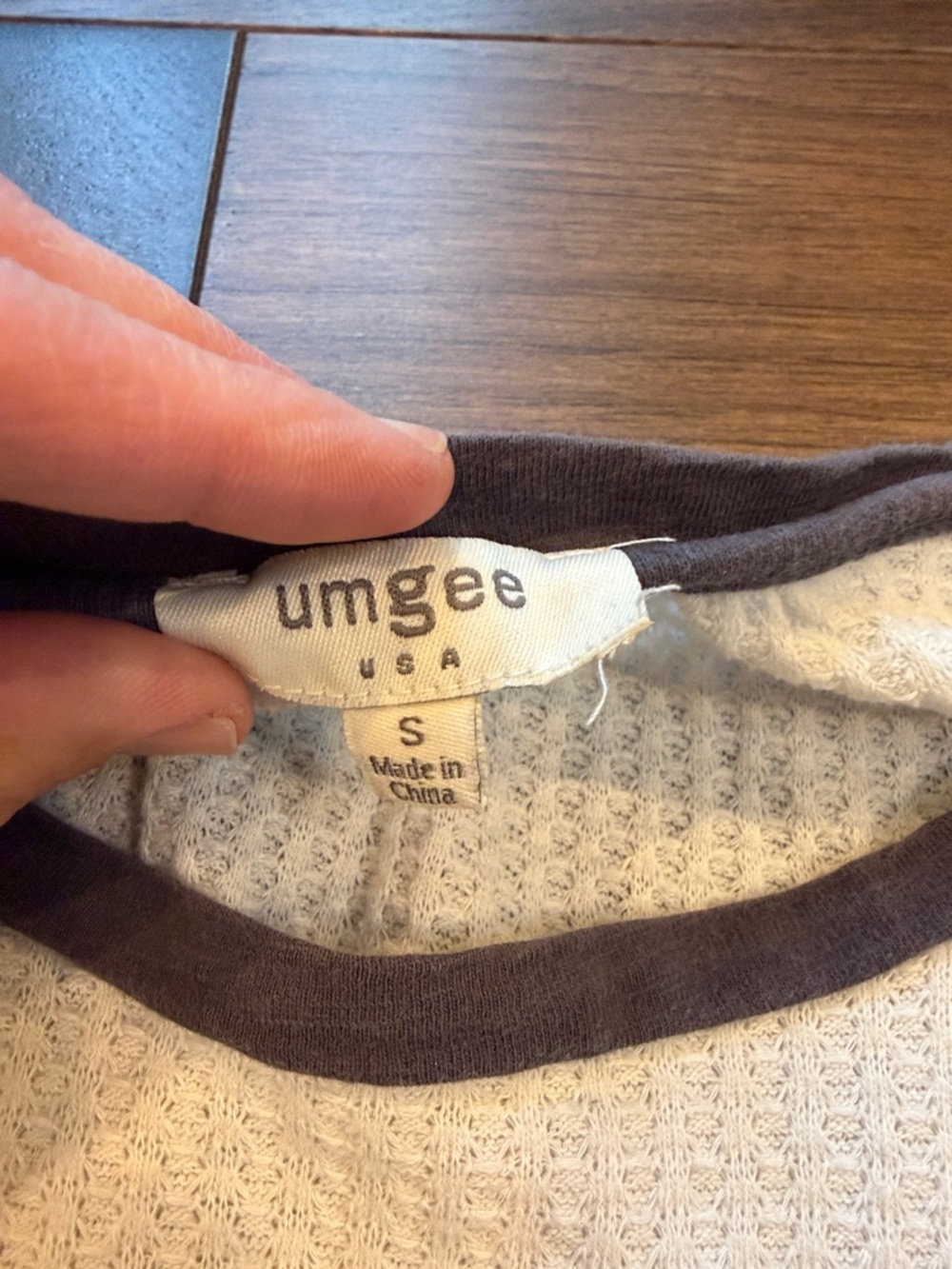 Umgee Waffle Knit Top Sleeves - Small - C33-012 - Picture 2 of 7